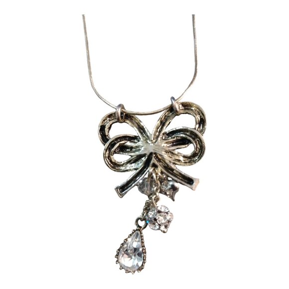 Betsey Johnson Necklace with Rhinestone Bow Charm Pendant - Picture 3 of 4